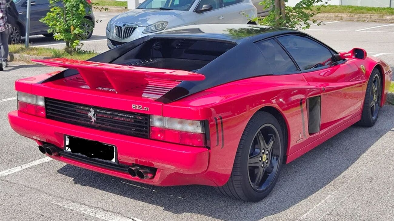 Ferrari strana