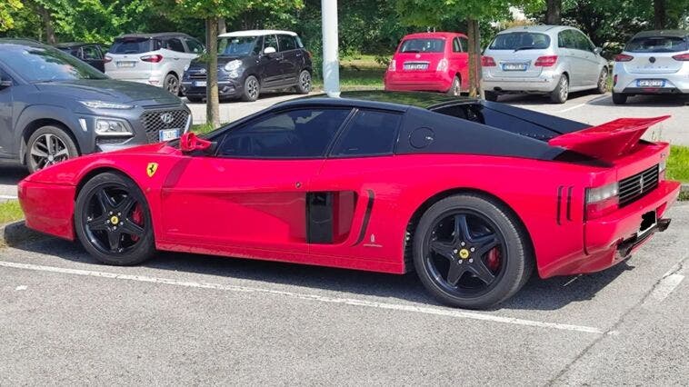 Ferrari strana