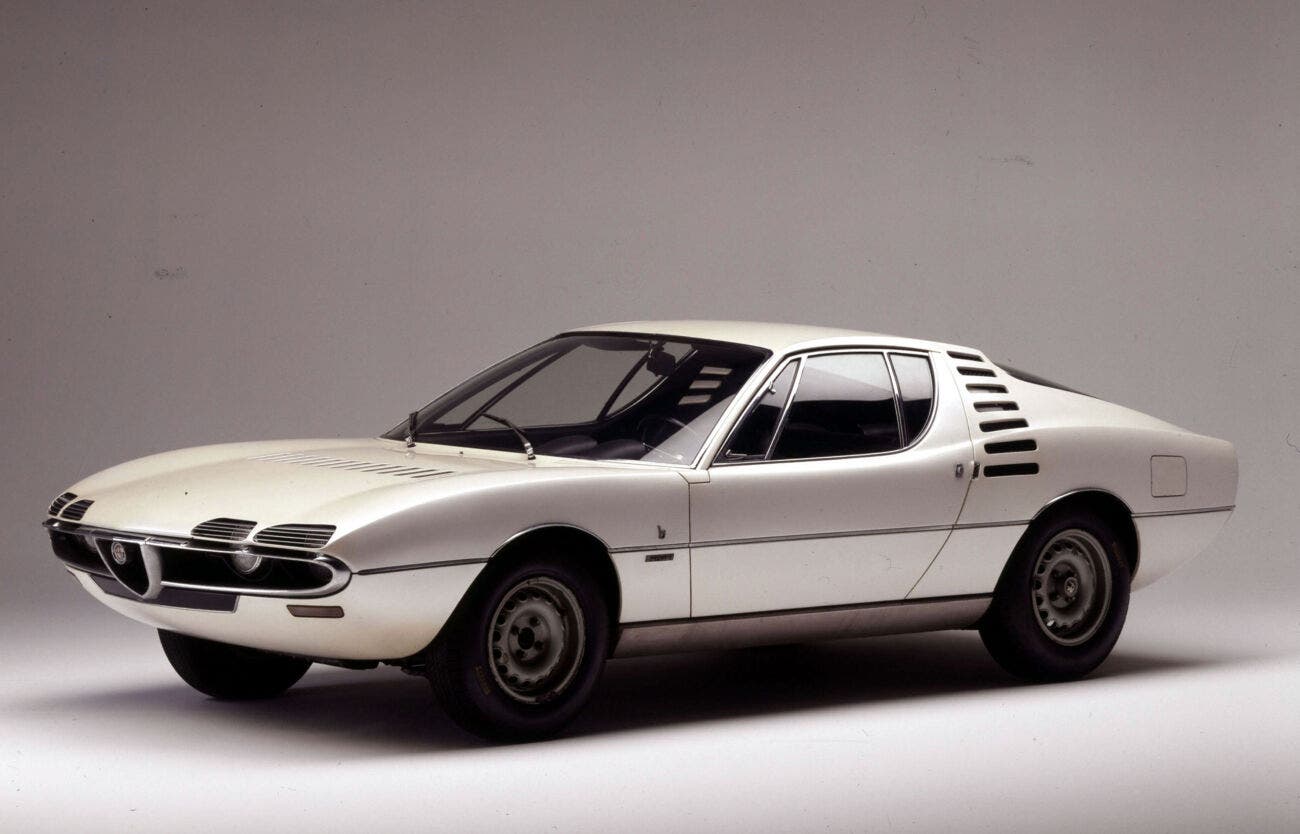 Alfa Romeo Montreal