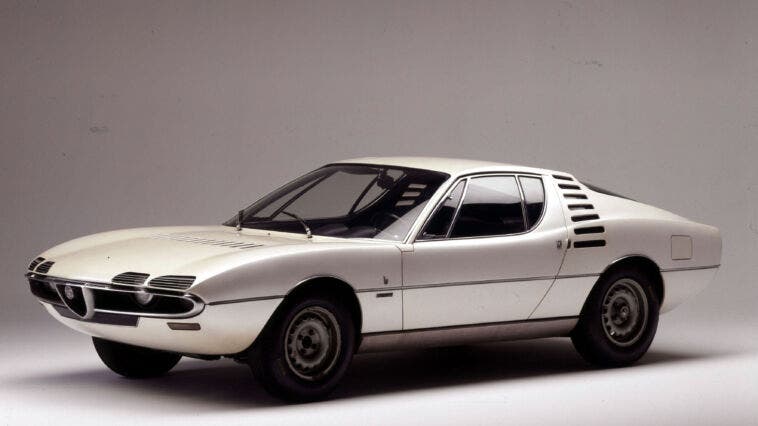 Alfa Romeo Montreal