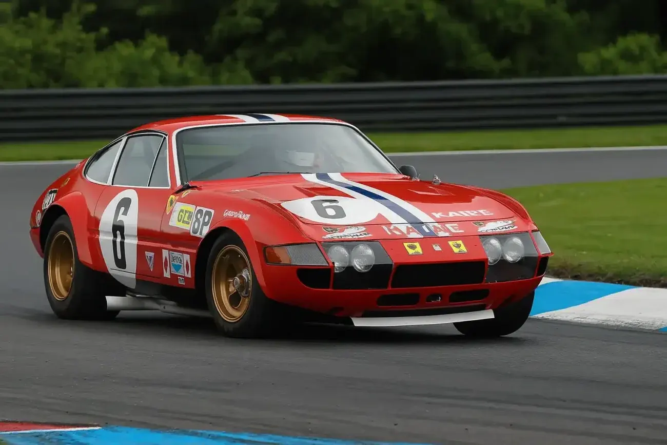 Ferrari 365 GTB-4 Competizione daytona