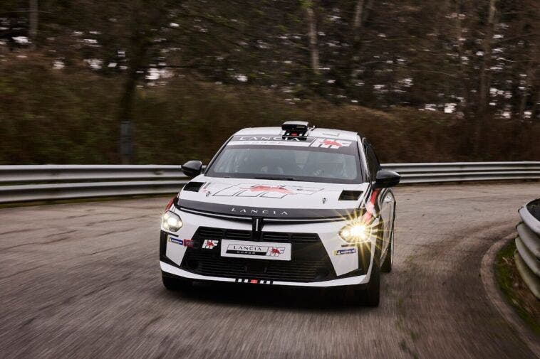Lancia Ypsilon Rally4 HF