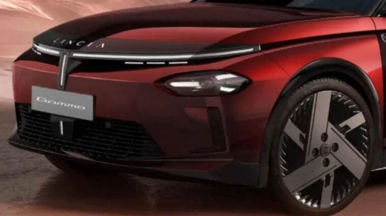 Nuova Lancia Gamma HF