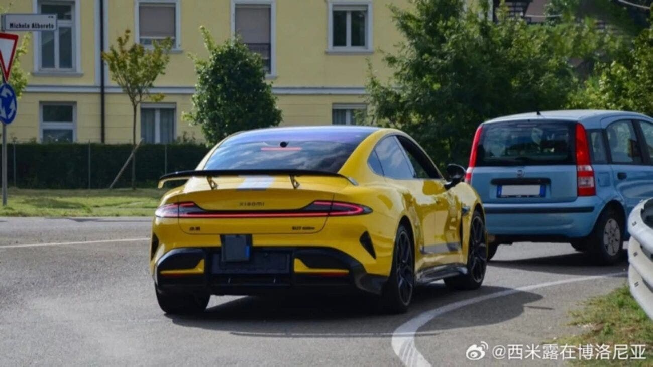 Xiaomi SU7 Ultra nella fabbrica Ferrari