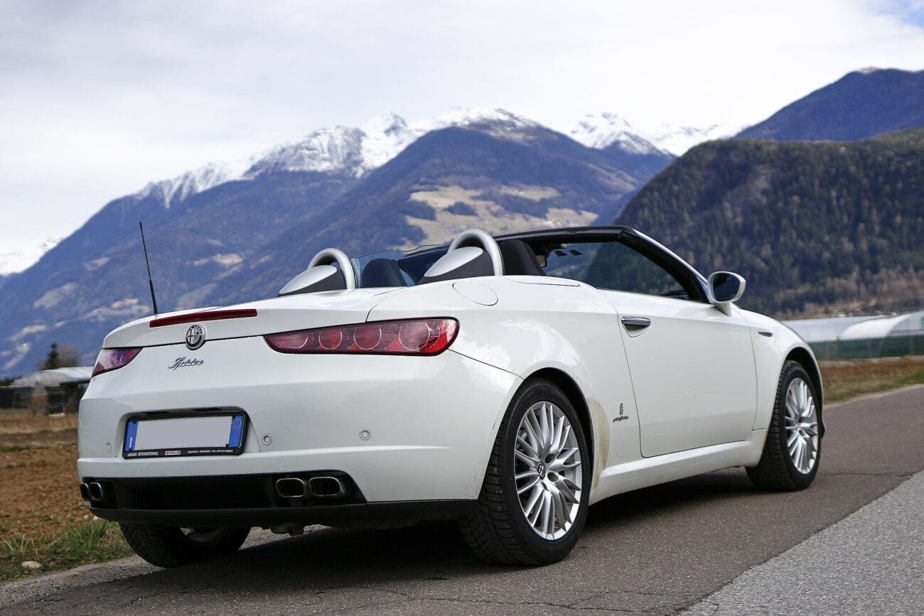 alfa romeo spider
