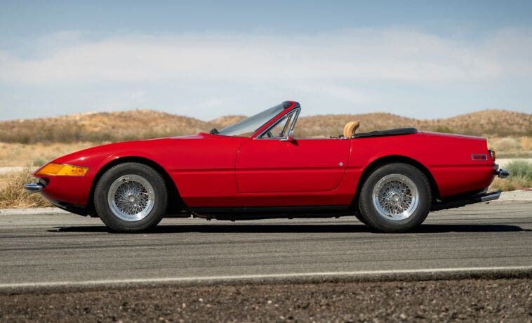 Ferrari 365 GTS/4