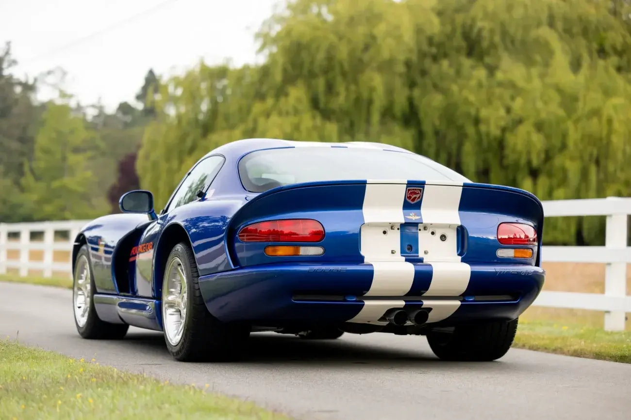 1996-Dodge-Viper-GTS