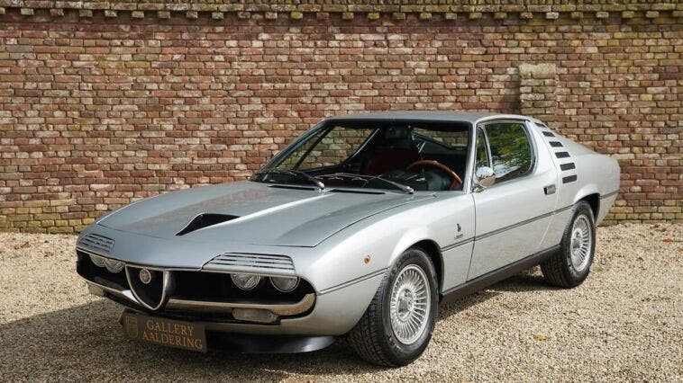 Alfa Romeo Montreal