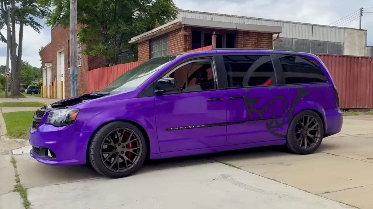 Chrysler Town & Country Rich Rebuilds