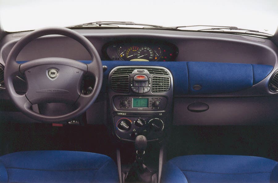 Lancia Y
