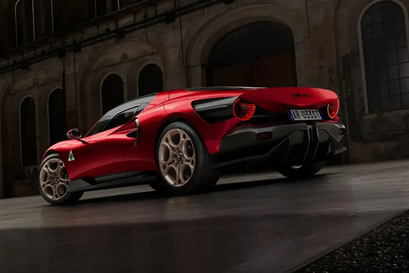 alfa romeo 33 stradale