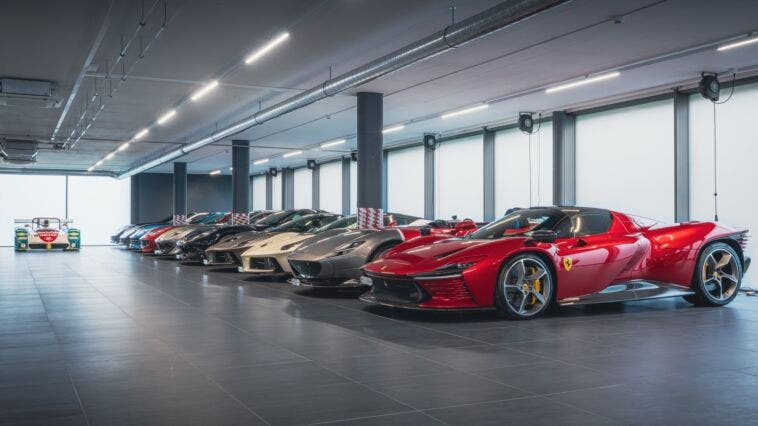 Ferrari collezione asta