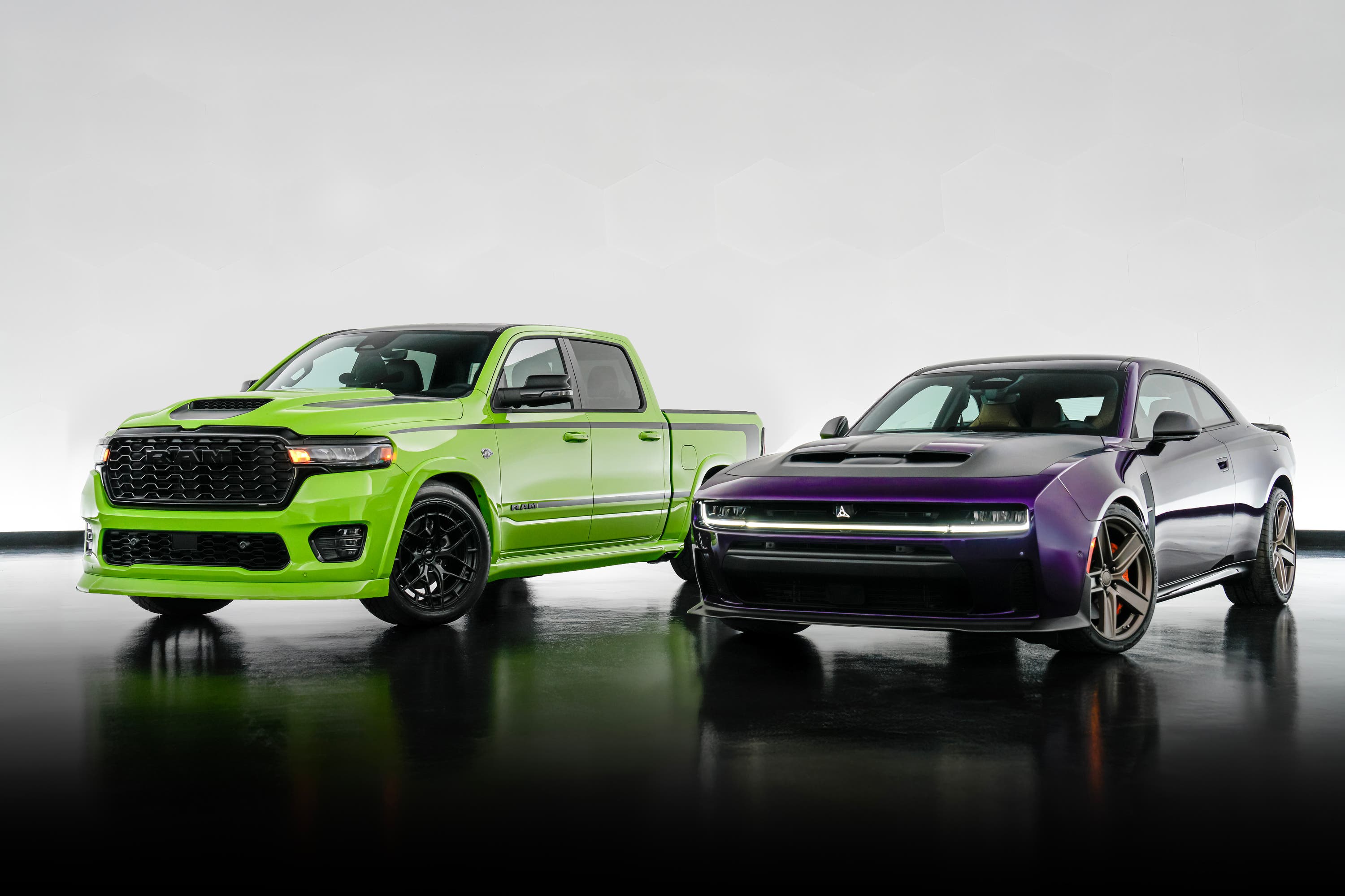 Moparized Dodge SIXPACK Charger e Dude