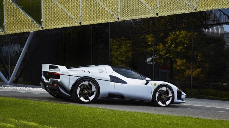 Ferrari SC40
