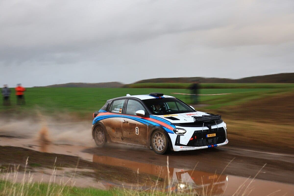 Lancia Ypsilon Rally4 HF