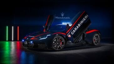Maserati carabinieri drag race