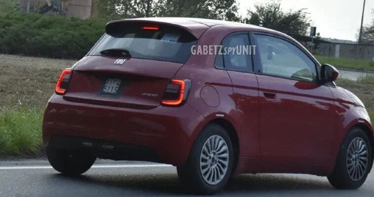 Nuova Fiat 500 Hybrid 3+1