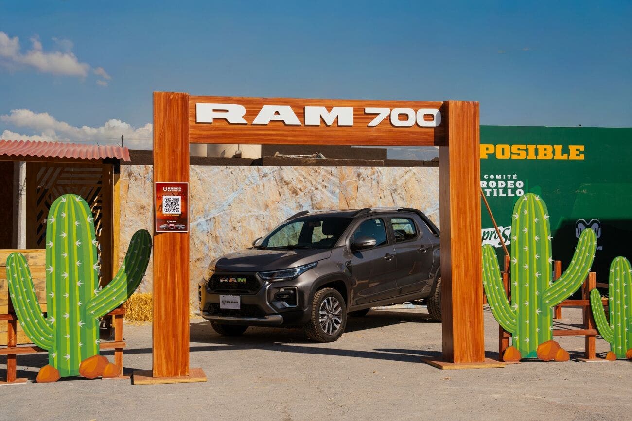 Ram 700 Rodeo Saltillo