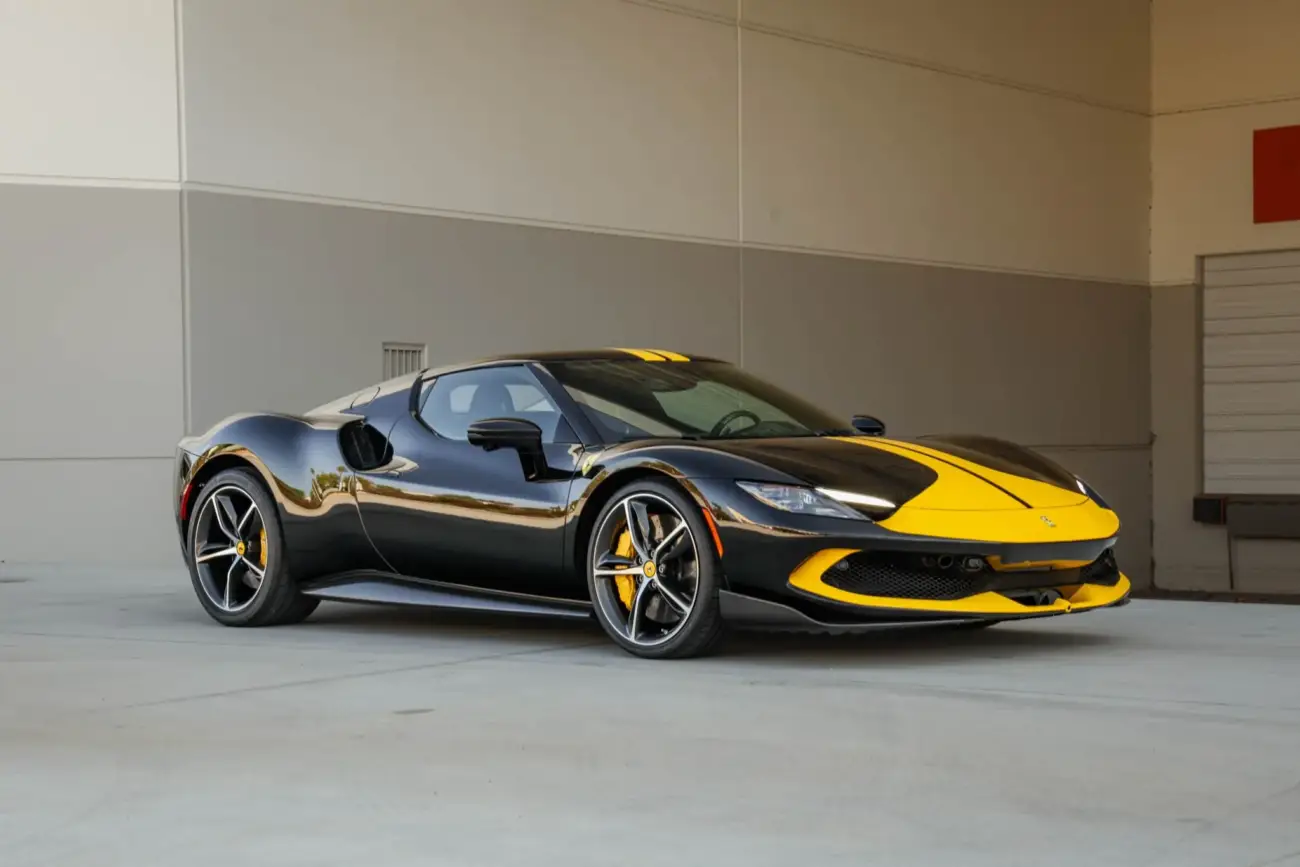 Ferrari 296 GTB assetto fiorano