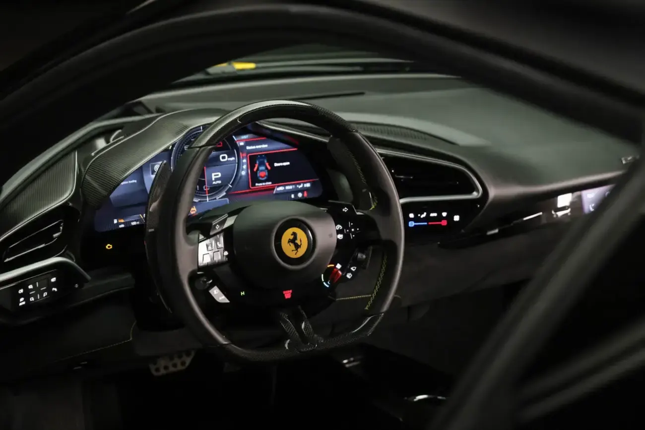 Ferrari 296 GTB assetto fiorano