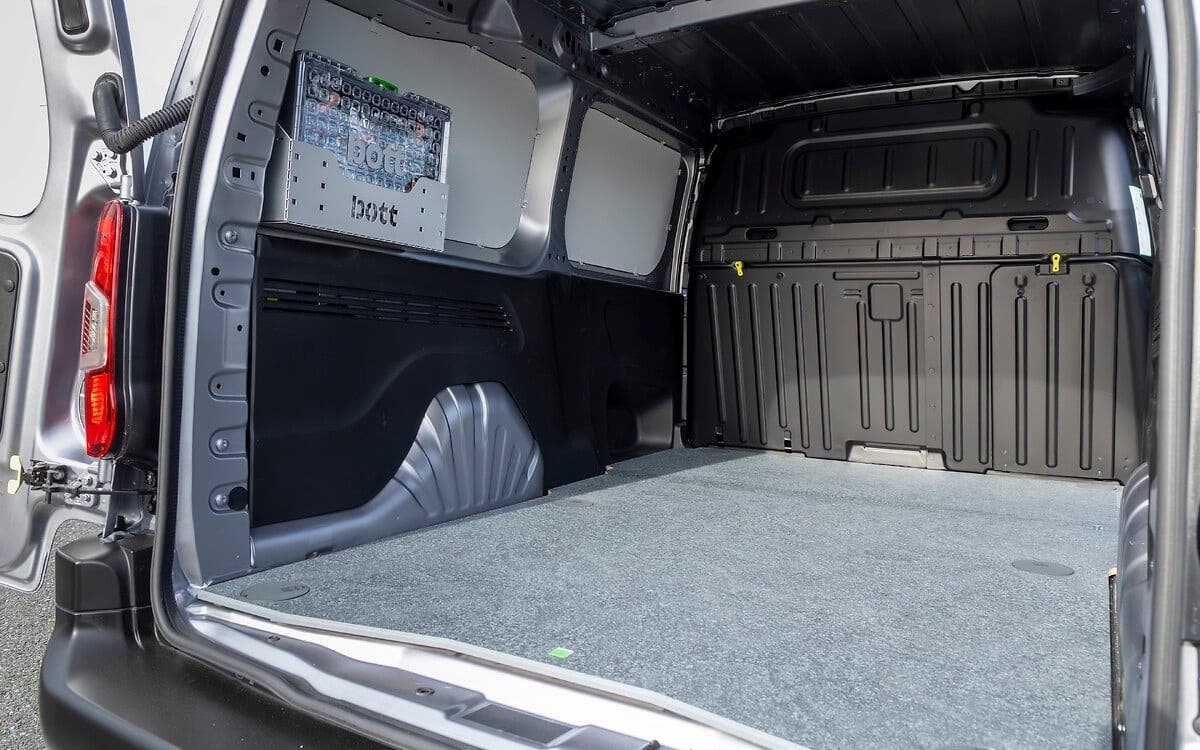 Opel Combo Electric Bott