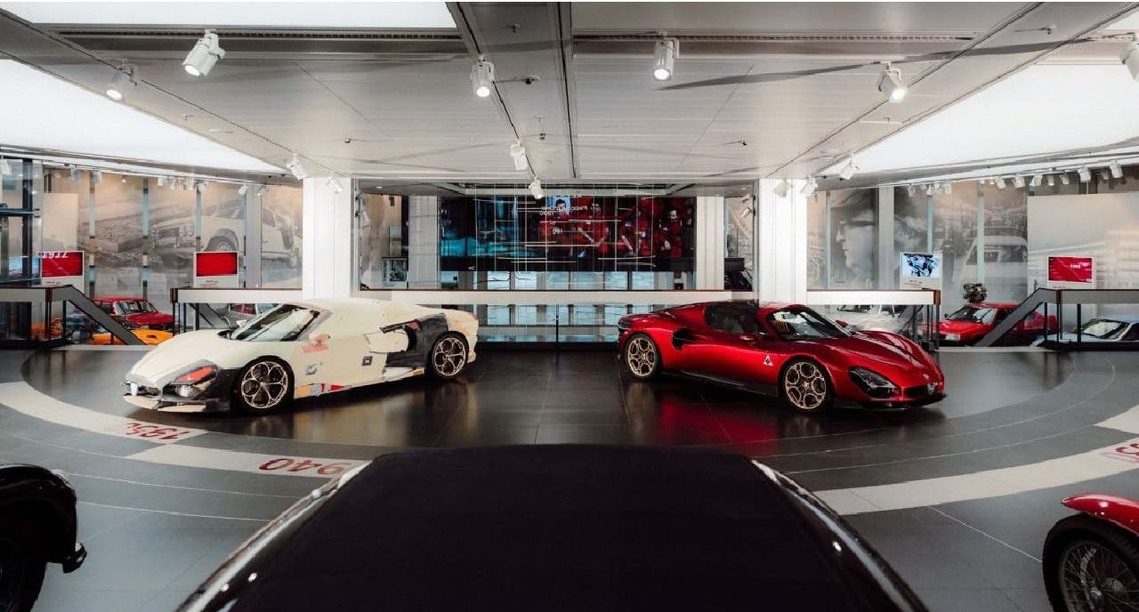 Nuova Alfa Romeo 33 Stradale