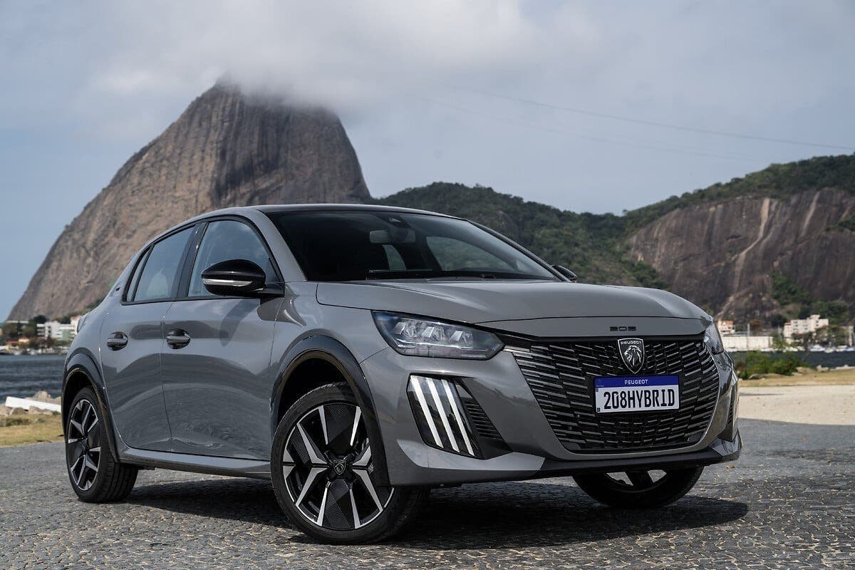 Peugeot 208 GT Hybrid
