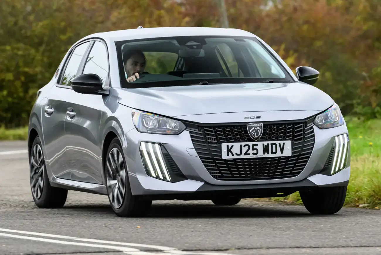 Peugeot 208