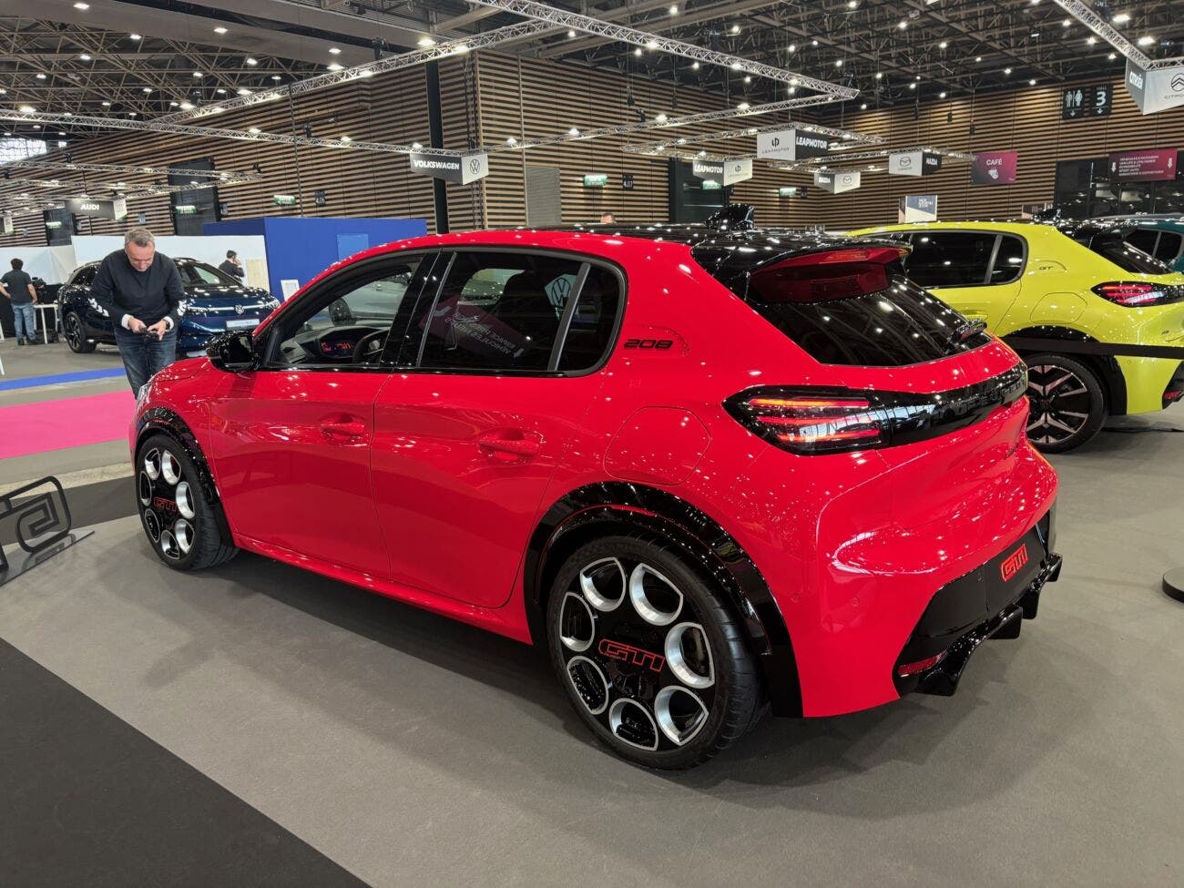 peugeot e-208 GTI