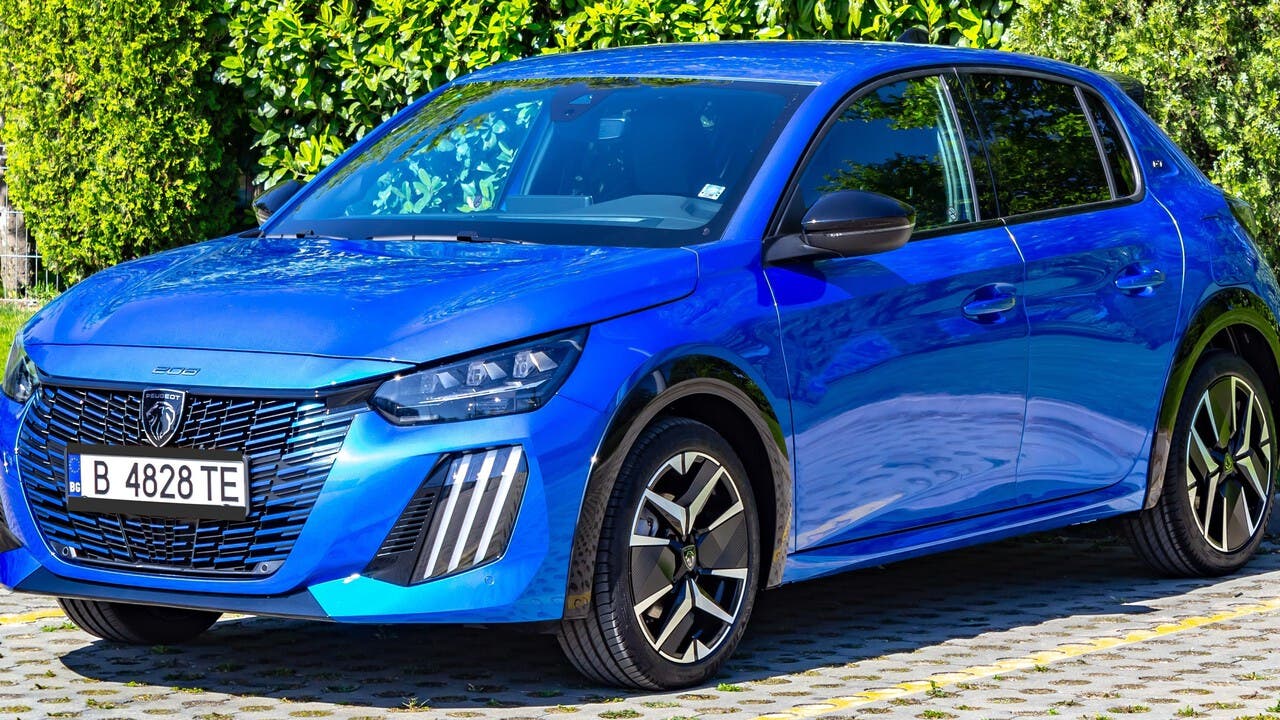 Peugeot 208 Hybrid
