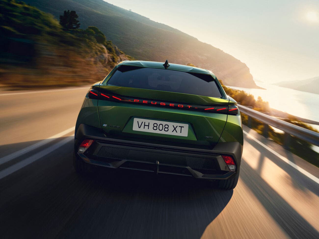 Nuova Peugeot 408