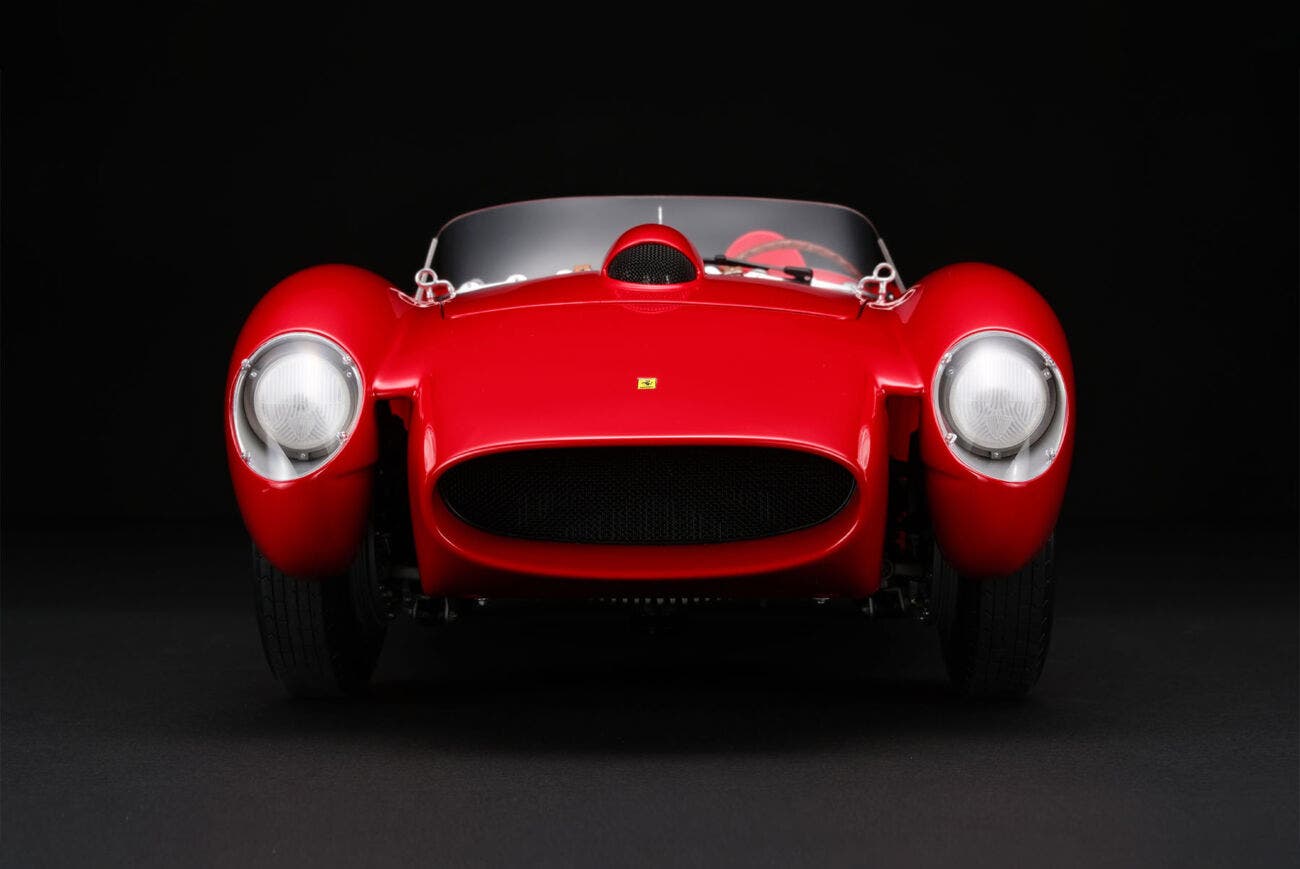 Ferrari 250 TR in scala 1:8