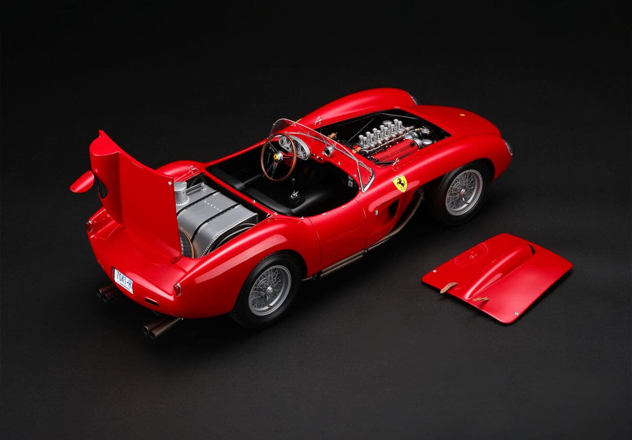 Ferrari 250 TR in scala 1:8