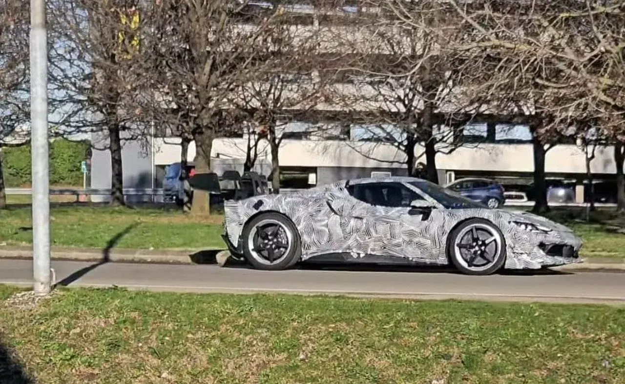 Ferrari 296 Challenge Stradale