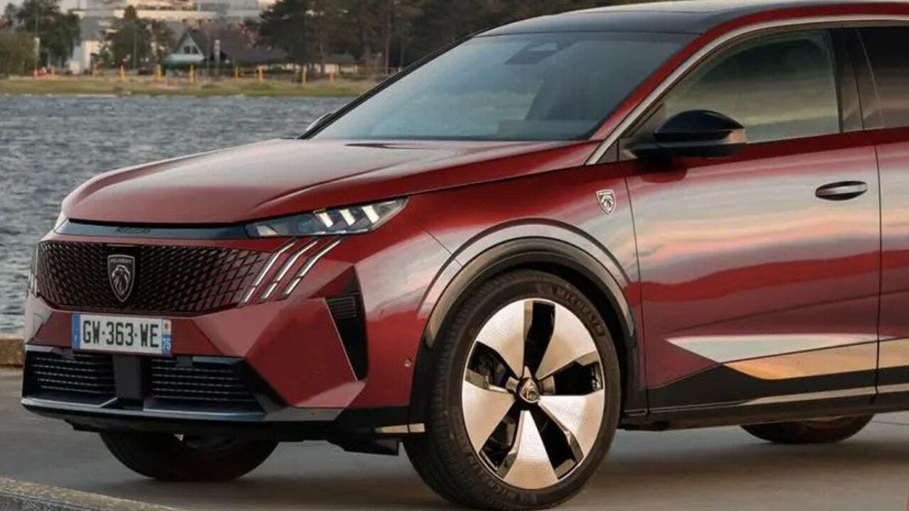 Peugeot-6008-render