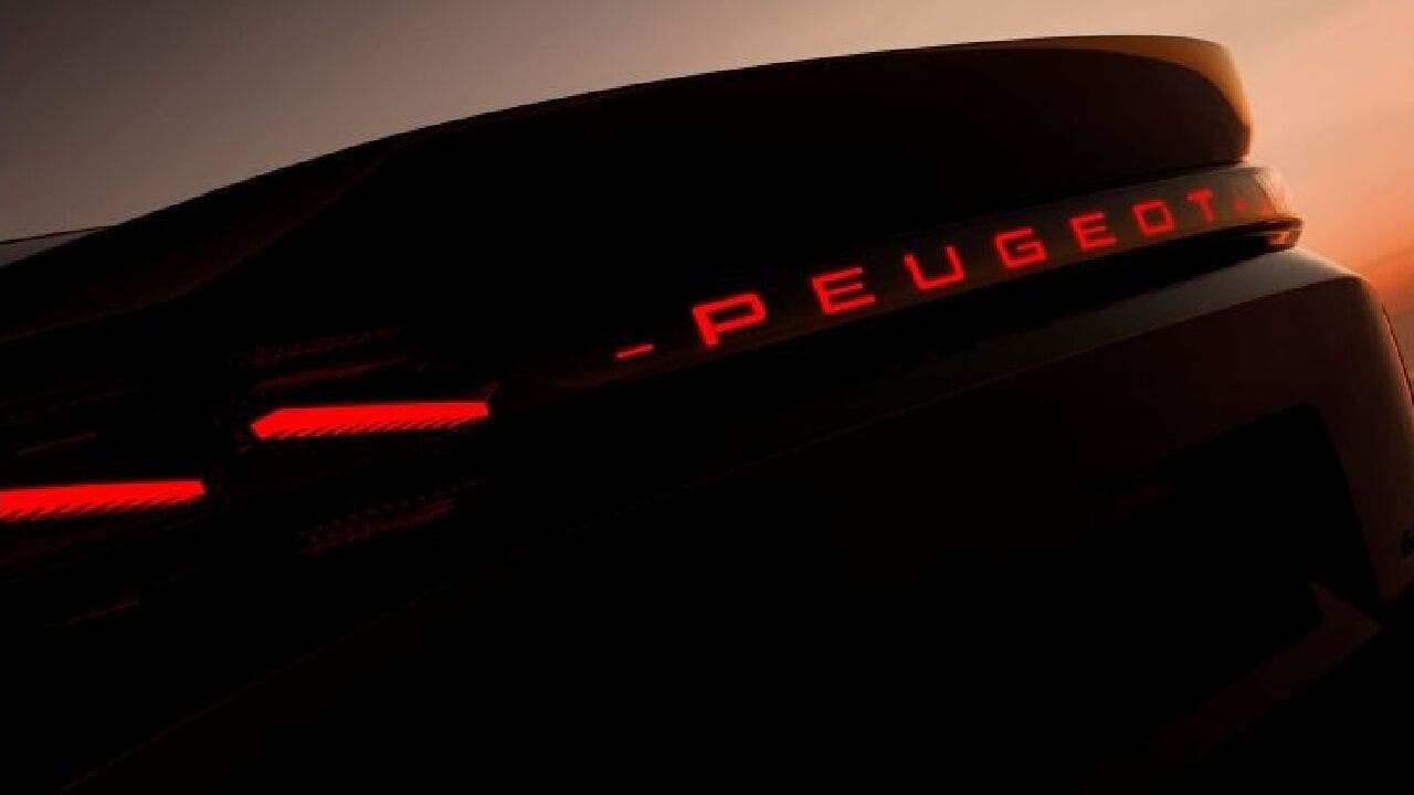 Peugeot risponde alle critiche: presto un allestimento molto più completo