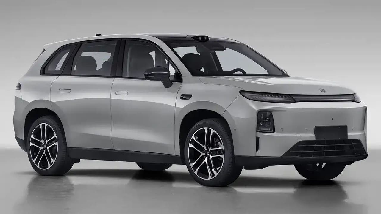 Leapmotor C10