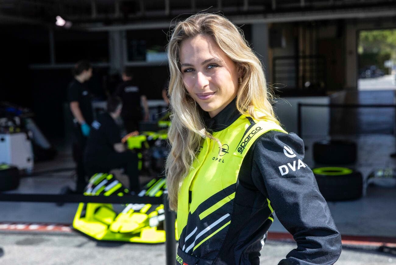 Sophia Flörsch Test and development driver