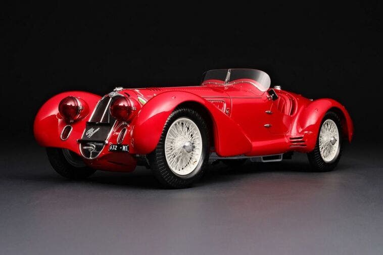 Alfa Romeo 8C 2900B in scala
