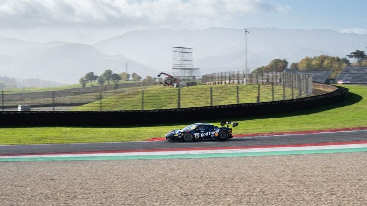 Ferrari 296 Challenge
