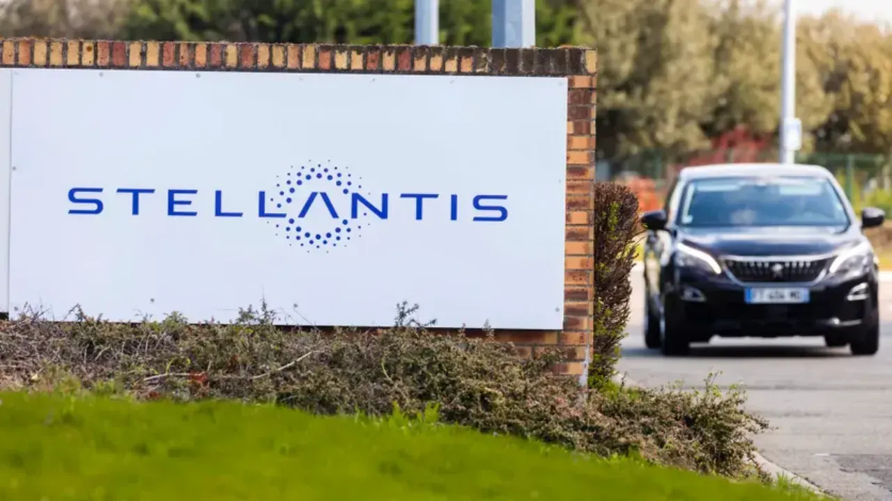stellantis poissy