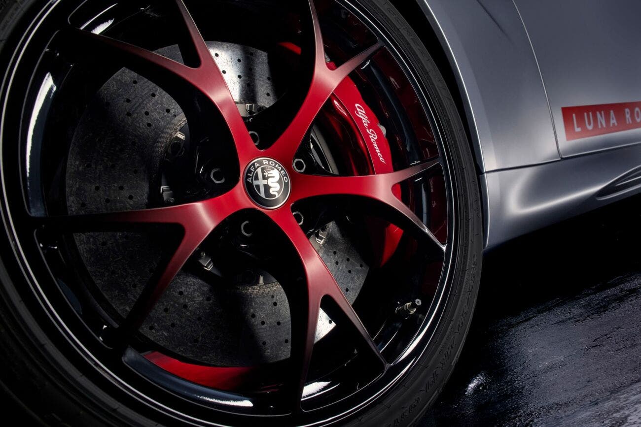 Alfa Romeo Giulia Quadrifoglio Luna Rossa