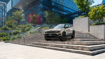 Jeep Avenger 4xe Hybrid Stone