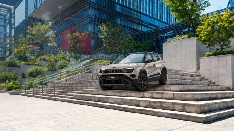 Jeep Avenger 4xe Hybrid Stone