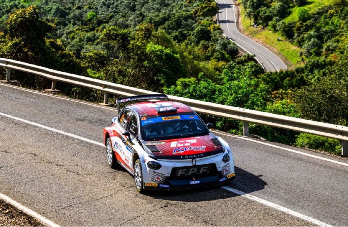Lancia Corse HF