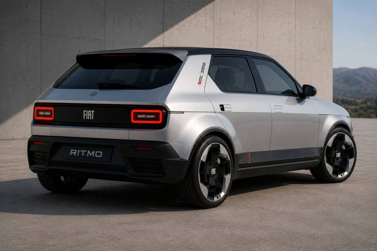 Nuova Fiat Ritmo immaginata da Dessì, vista frontale, con fari circolari a LED, frontale squadrato e logo Fiat centrale
