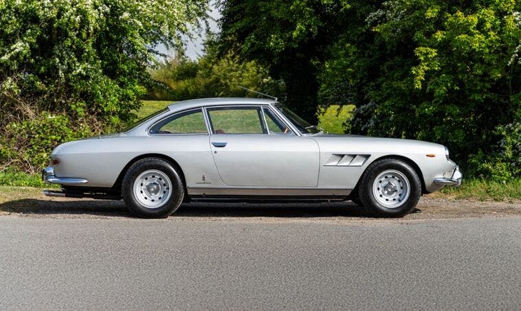 Ferrari 330 GT 2+2