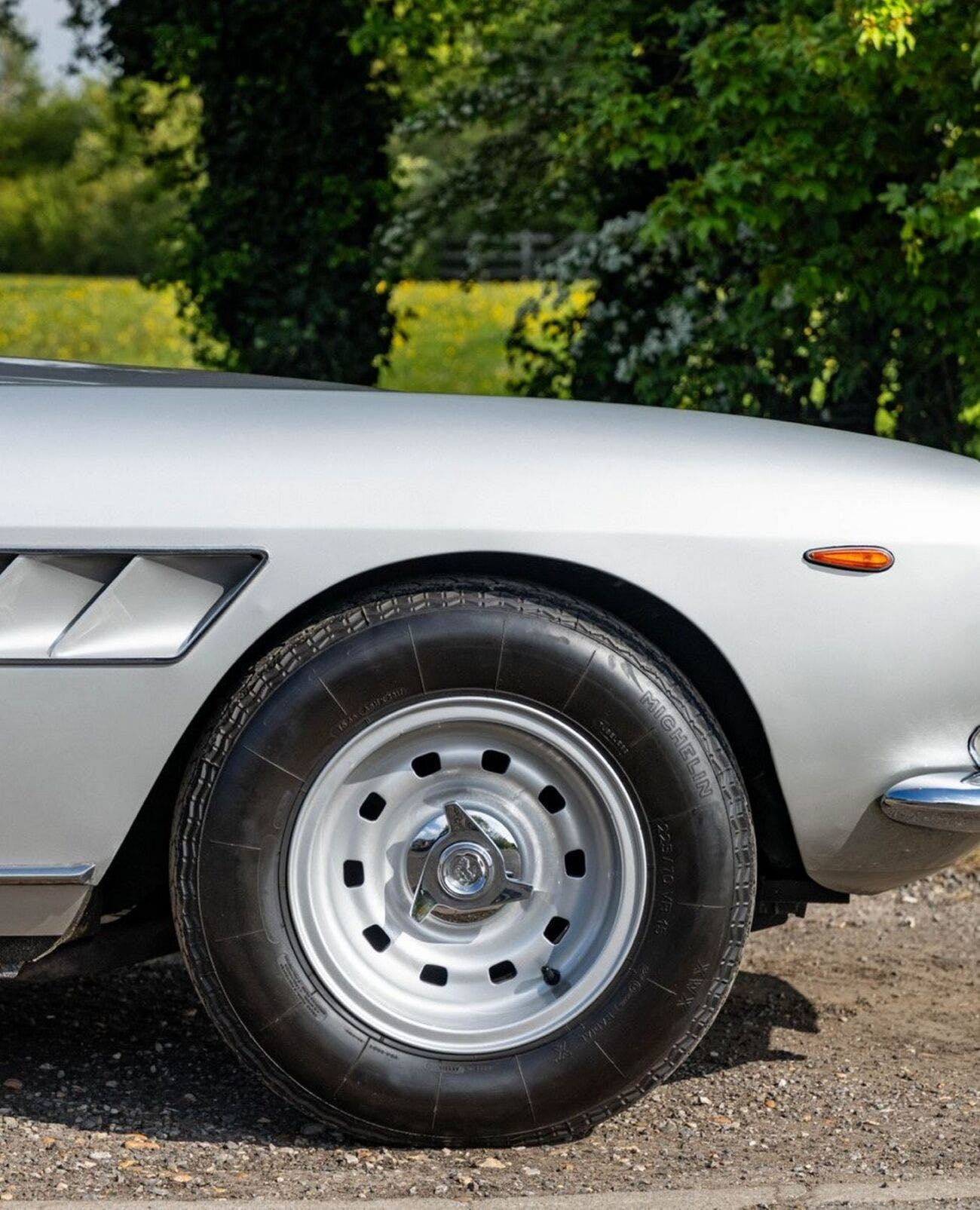 Ferrari 330 GT 2+2