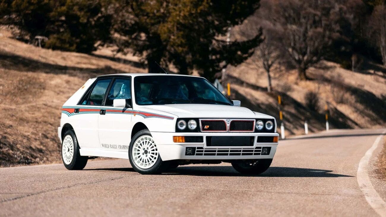 Lancia Delta HF Integrale Evoluzione Martini 6