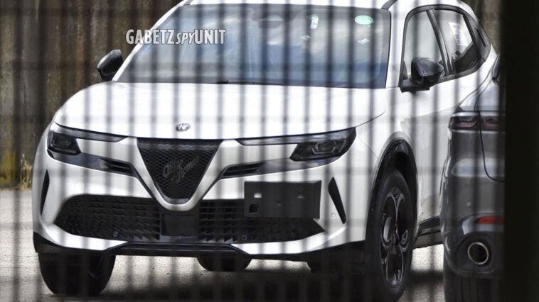 Alfa Romeo Junior Edizione Bianco 1